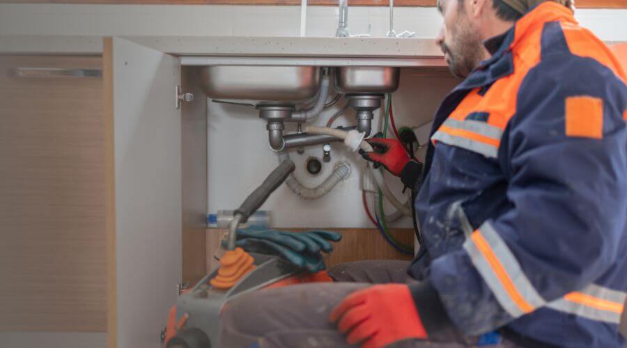 Expert burst pipe repair services in Edmore, MI
